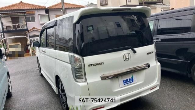 Honda e 2013-07 8281561-13