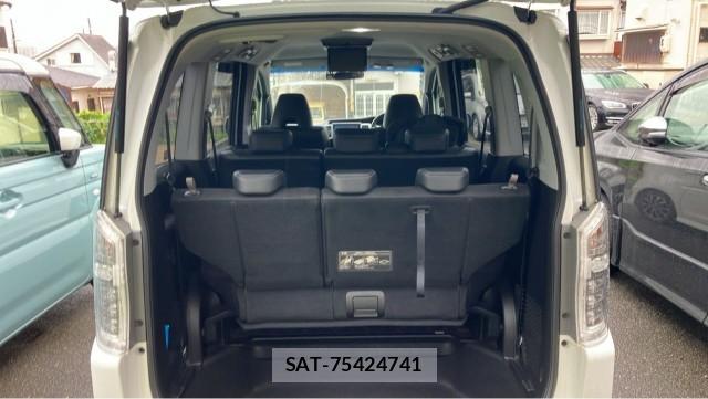 Honda e 2013-07 8281561-17