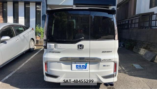 Honda e 2017-10 8282121-1