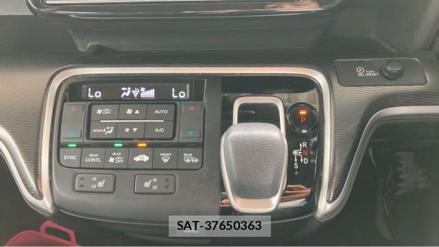 Honda e 2017-09 8282271-14