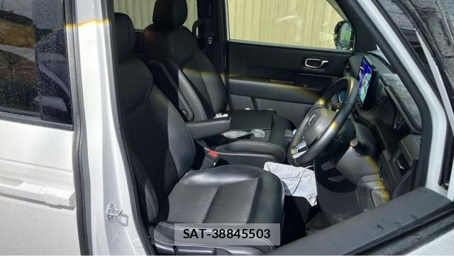 Honda e 2024-06 8282392-5