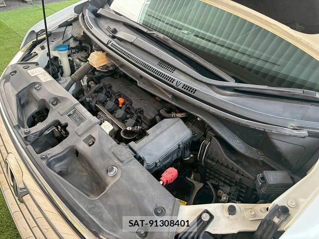Honda e 2012-04 8282956-11