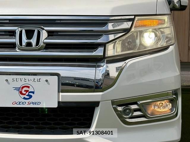 Honda e 2012-04 8282956-19