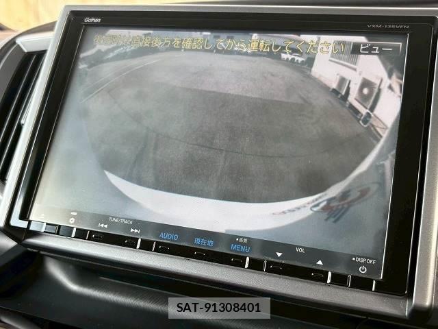 Honda e 2012-04 8282956-4