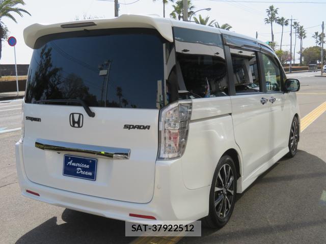 Honda e 2013-02 8282993-14