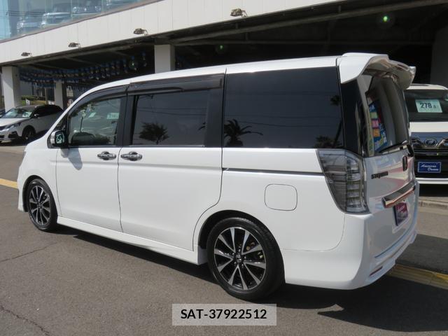 Honda e 2013-02 8282993-17