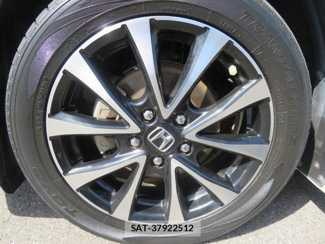 Honda e 2013-02 8282993-19