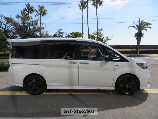 Honda e 2019-10 8282994-12