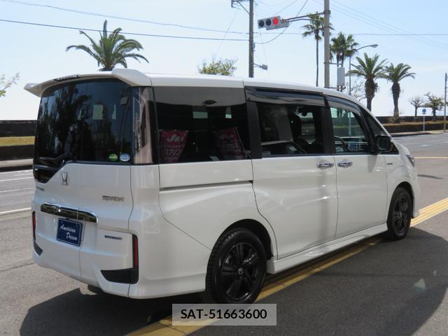 Honda e 2019-10 8282994-13