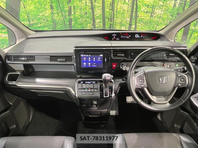 Honda e 2015-04 8283145-1