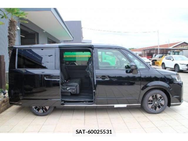 Honda e 2026-07 8283764-11