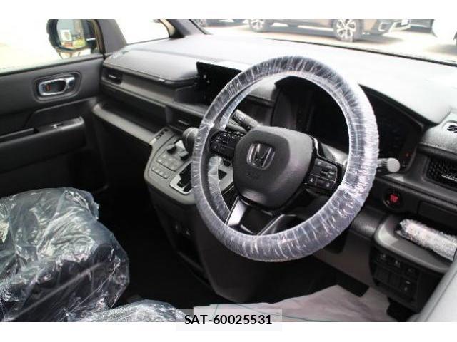 Honda e 2026-07 8283764-2