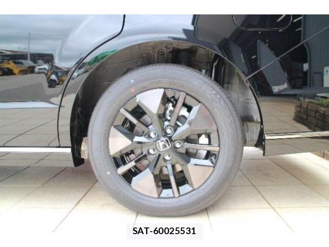 Honda e 2026-07 8283764-9