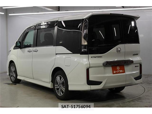 Honda e 2021-03 8285113-8