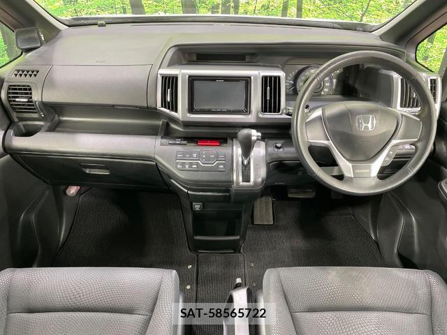Honda e 2012-07 8285354-1