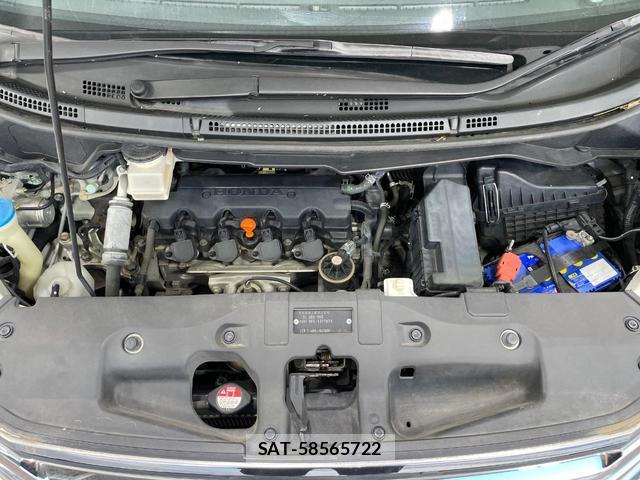 Honda e 2012-07 8285354-17