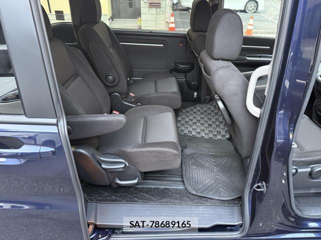 Honda e 2021-07 8285425-4