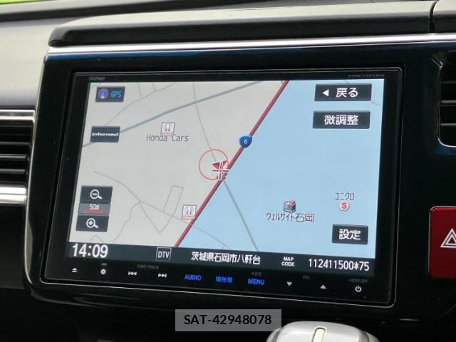 Honda e 2015-07 8285749-8
