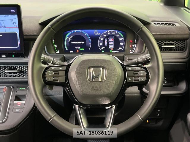 Honda e 2023-07 8276764-11