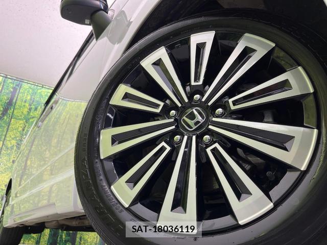 Honda e 2023-07 8276764-13