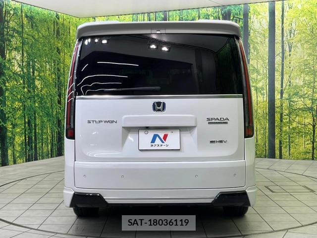 Honda e 2023-07 8276764-15