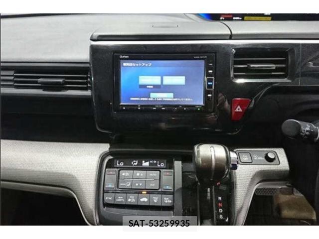 Honda e 2019-06 8276823-2