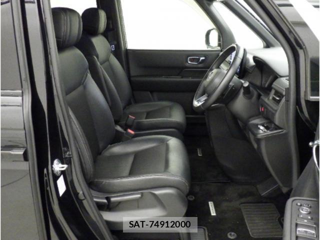 Honda e 2023-07 8277041-2