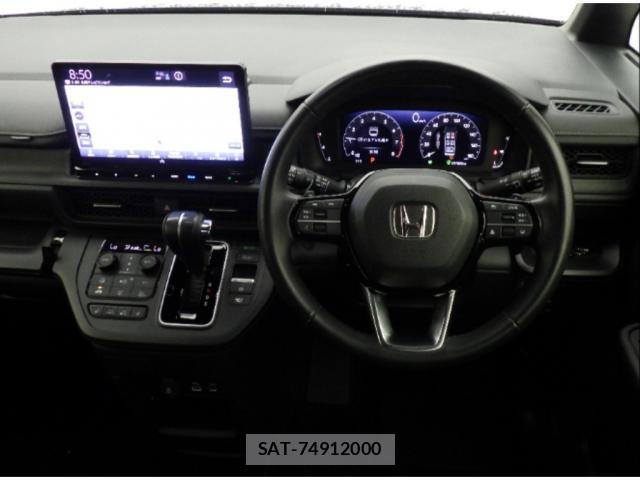 Honda e 2023-07 8277041-4