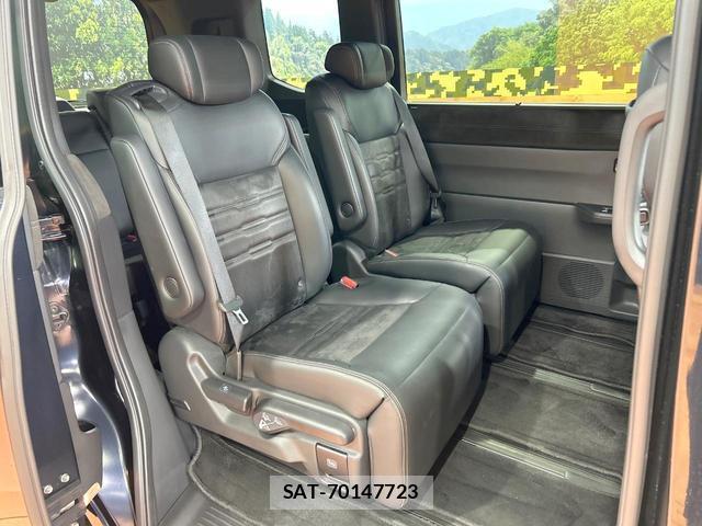 Honda e 2024-10 8277220-8