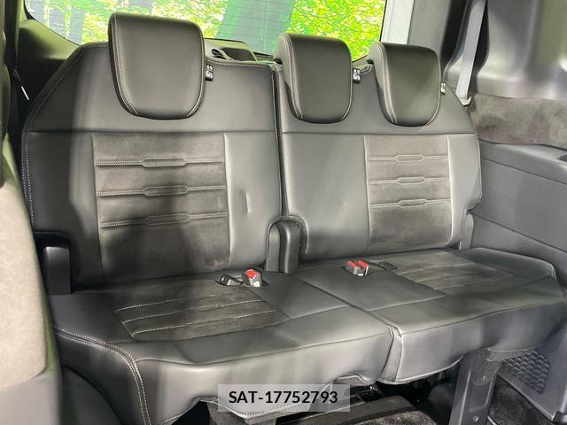 Honda e 2023-10 8277840-10
