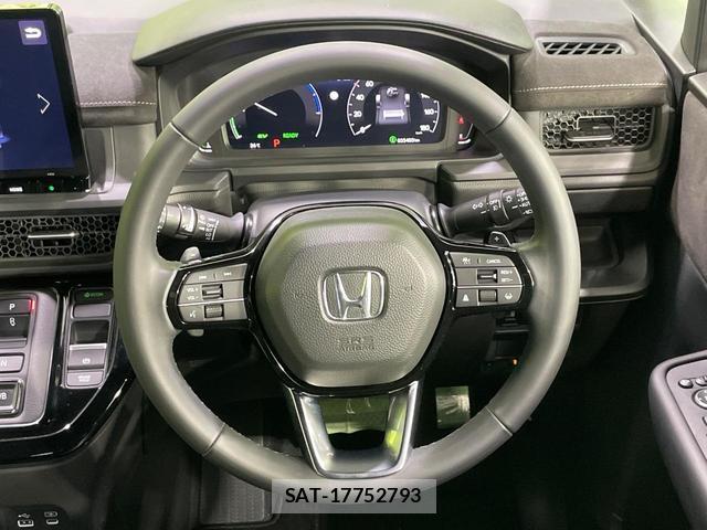 Honda e 2023-10 8277840-7