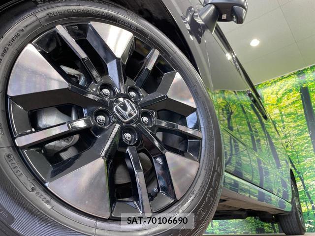 Honda e 2023-10 8277841-13