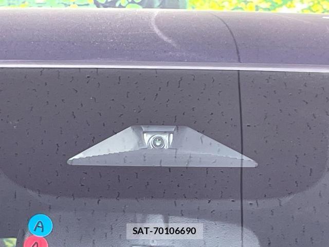 Honda e 2023-10 8277841-5