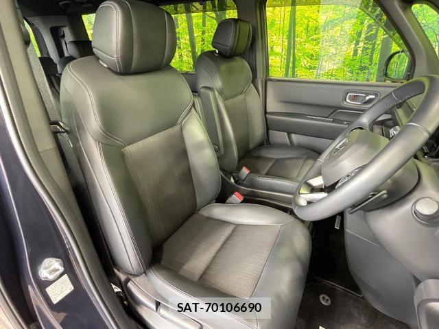 Honda e 2023-10 8277841-8