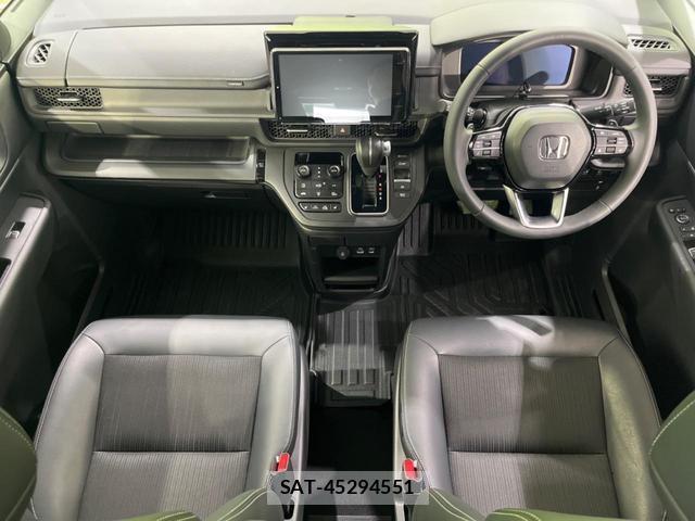 Honda e 2024-01 8278068-1