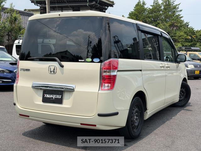 Honda e 2012-03 8278127-8