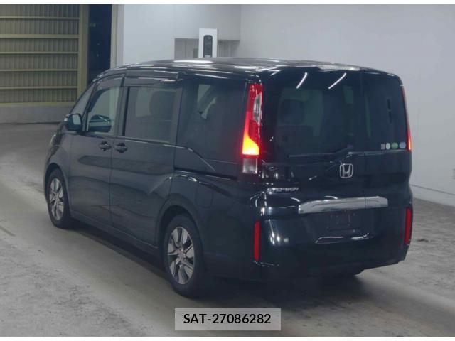 Honda e 2015-10 8278255-4
