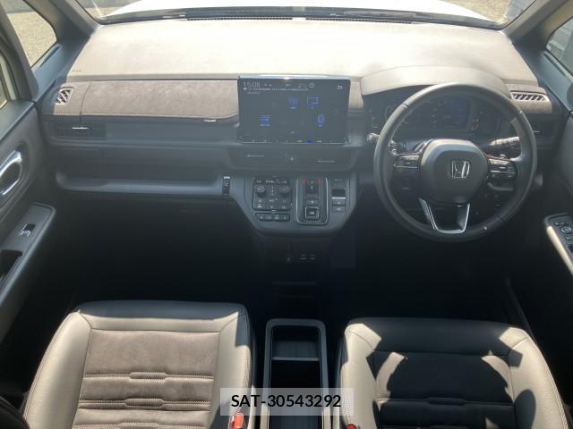 Honda e 2022-08 8279134-2