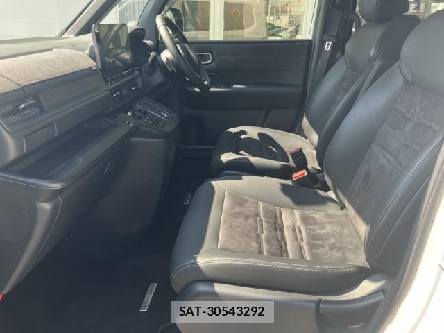Honda e 2022-08 8279134-4