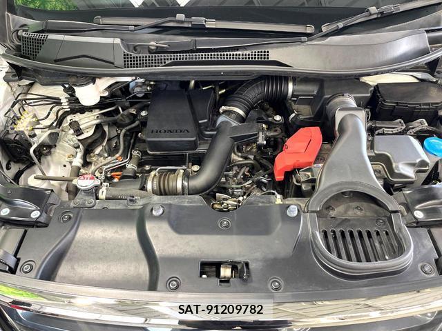 Honda e 2023-04 8279426-17