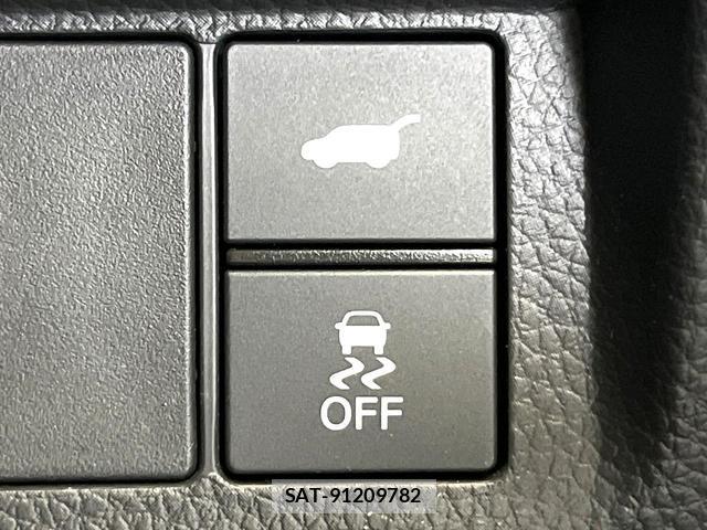 Honda e 2023-04 8279426-5