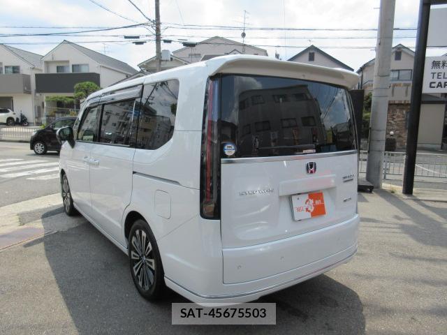 Honda e 2024-07 8279532-14