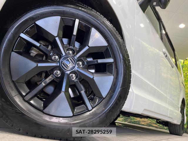 Honda e 2024-05 8280125-13