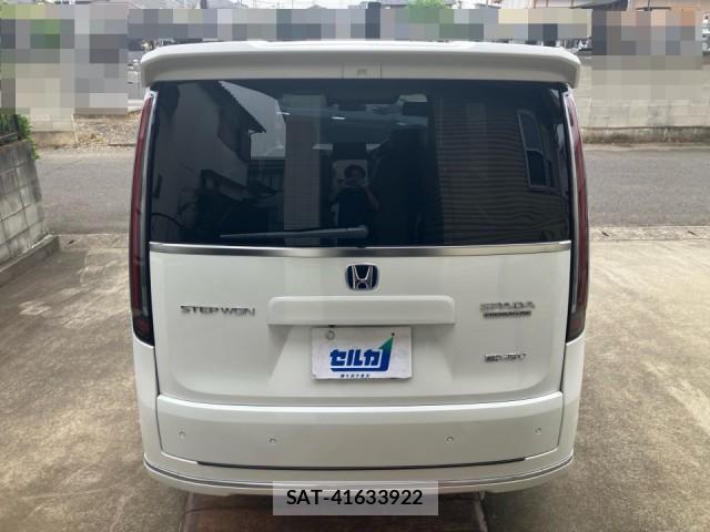Honda e 2024-07 8280472-1
