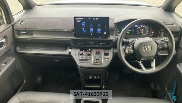 Honda e 2024-07 8280472-2