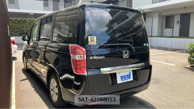 Honda e 2013-07 8280542-13
