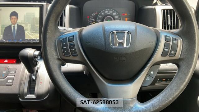 Honda e 2013-07 8280542-16