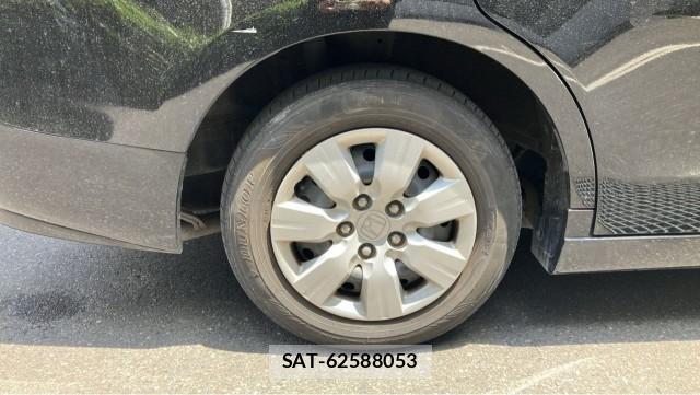 Honda e 2013-07 8280542-8