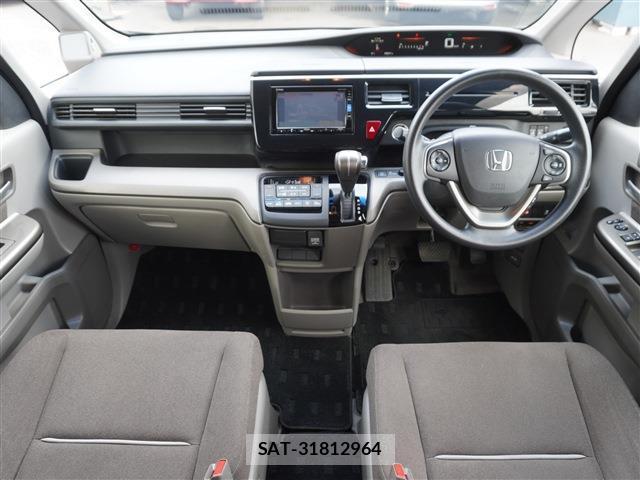 Honda e 2016-08 8280827-5