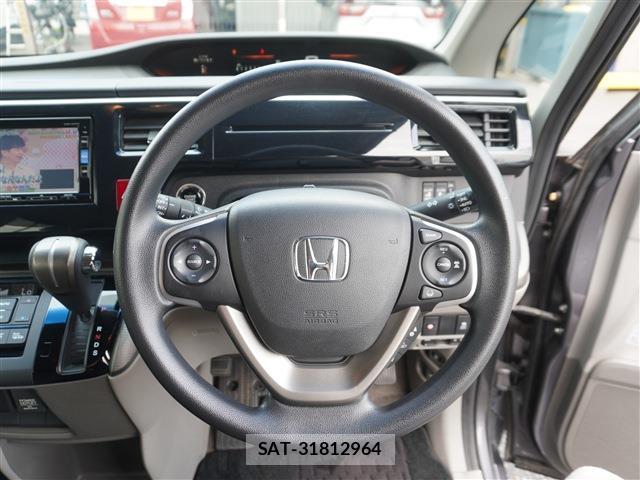 Honda e 2016-08 8280827-6